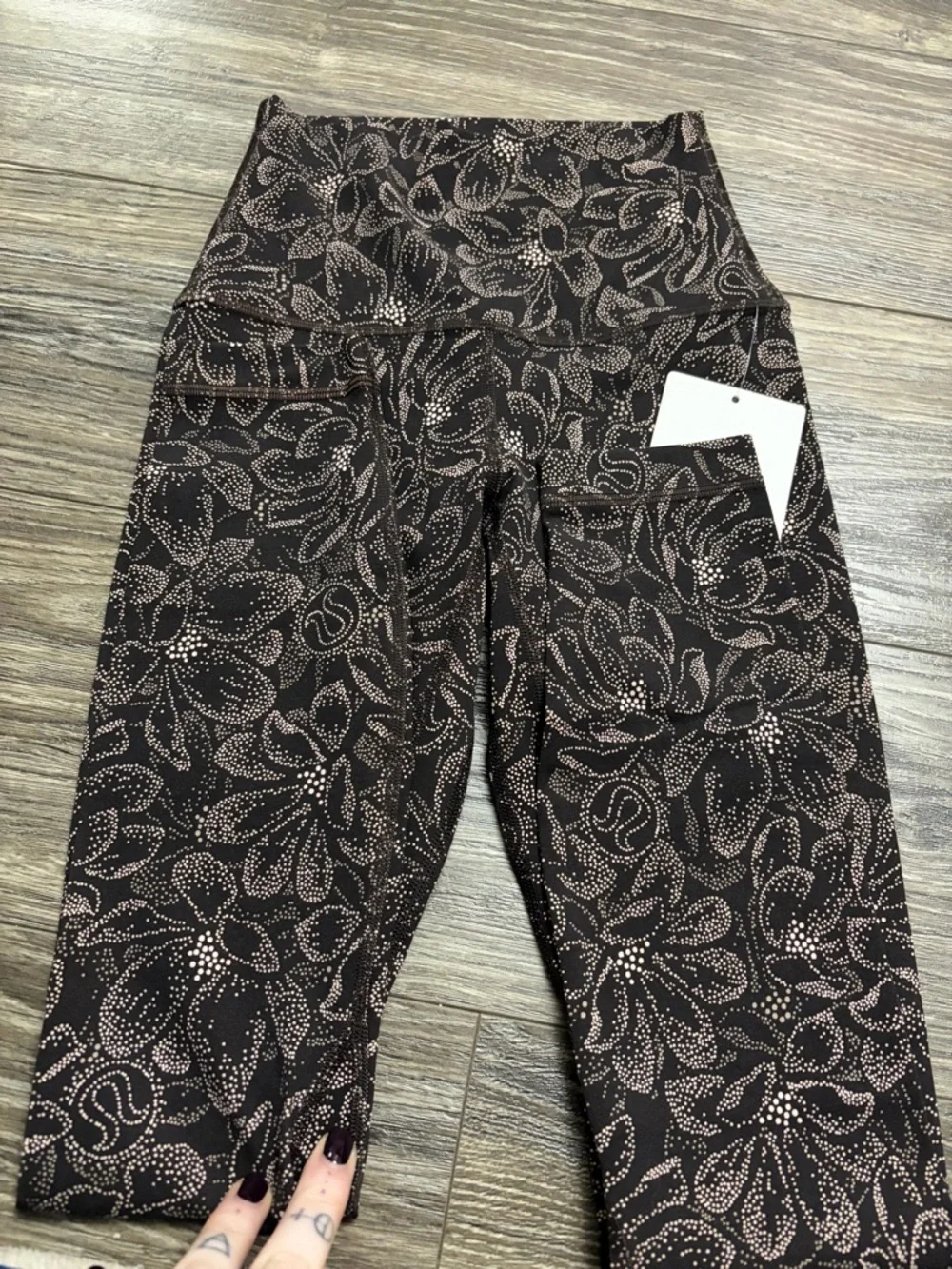 NWT Lululemon Align High-Rise Pant 25” (Dotted Magnolia Pink Multi) Size 0